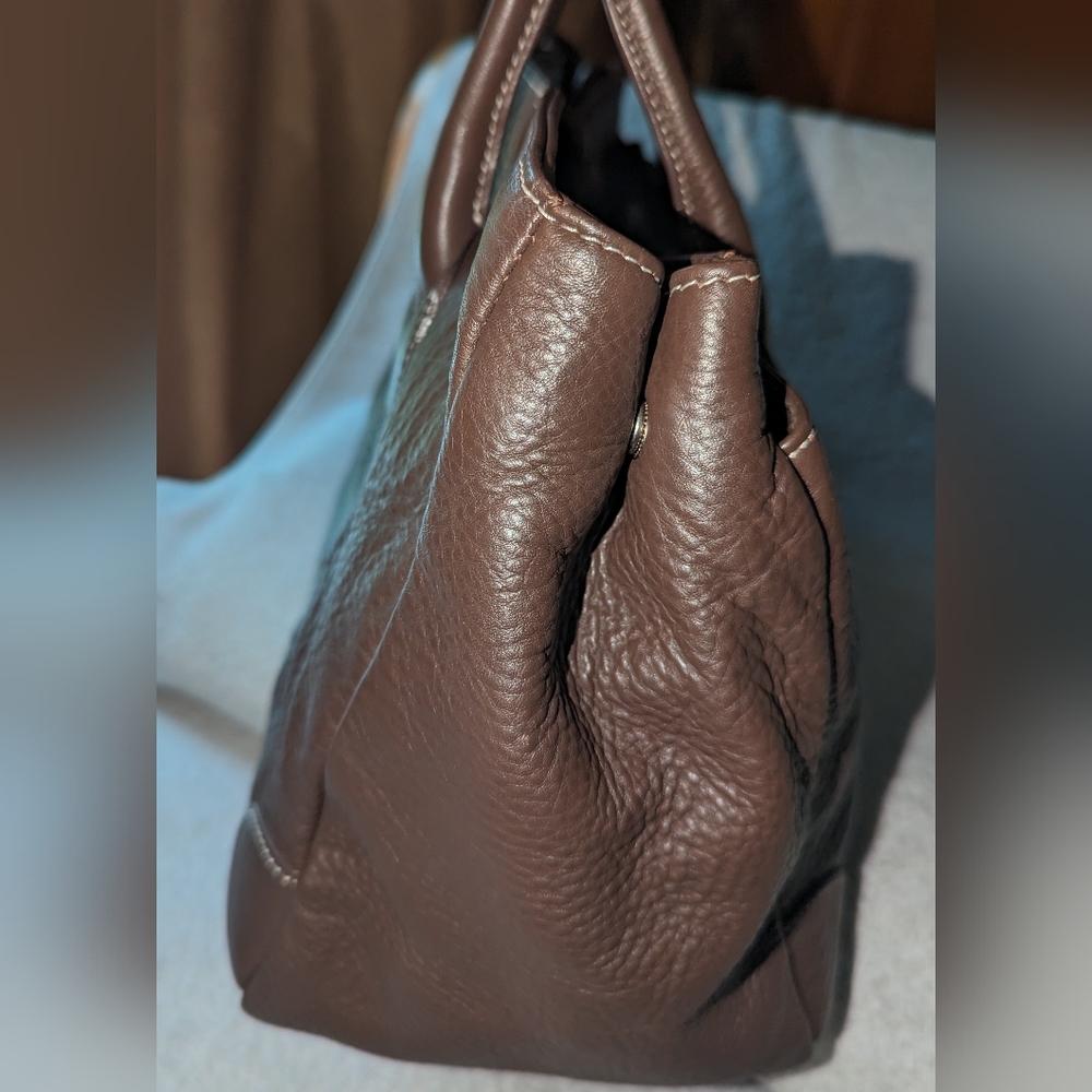 Levenger brown leather handbag. - Picture 6 of 13